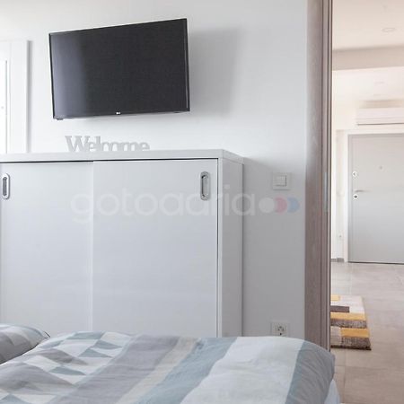 Luxury Apartment Sofia -Free Beach Parking Makarska Exterior foto