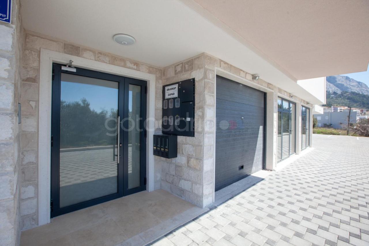 Luxury Apartment Sofia -Free Beach Parking Makarska Exterior foto
